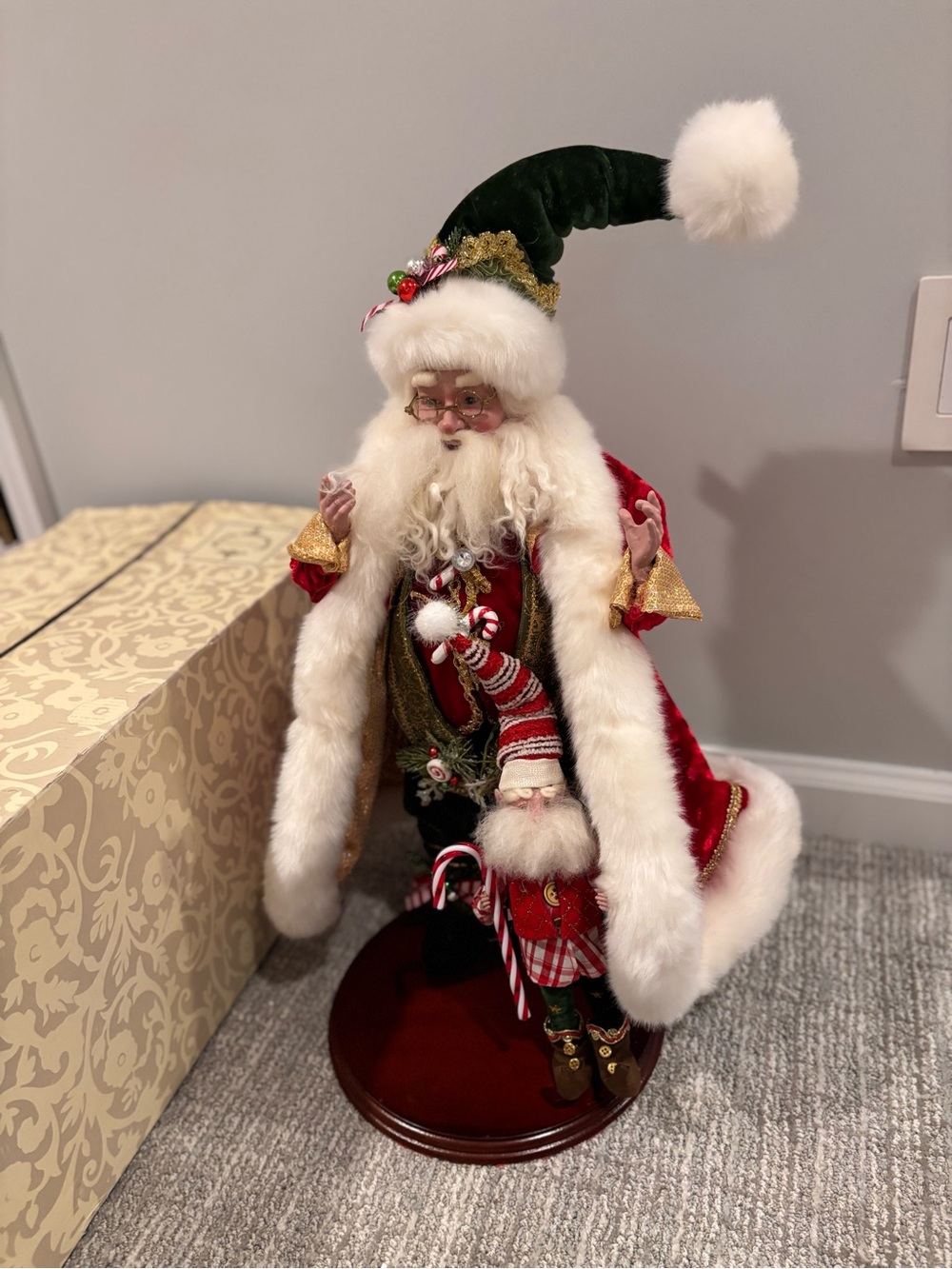 Mark Roberts collectible 18-inch  "Candycane Santa With Elf" figurine in box